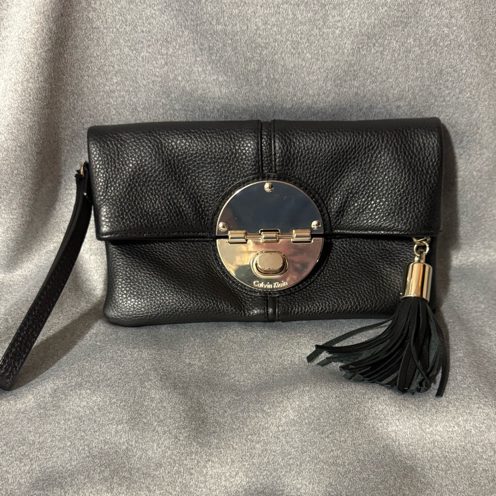 Calvin Klein Black Leather Clutch‎ Wristlet Tassel Turn Lock Small